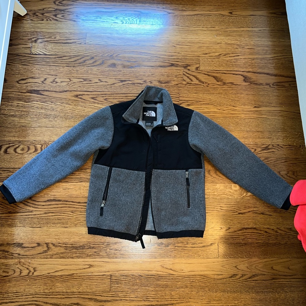 North face boys jacket brand new